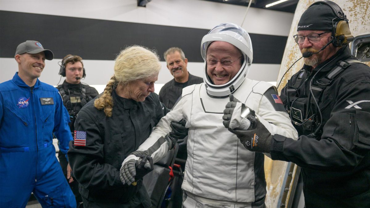 Astronaut Mike Fincke's Medical Issue Sparks Crew-11 Early Return
