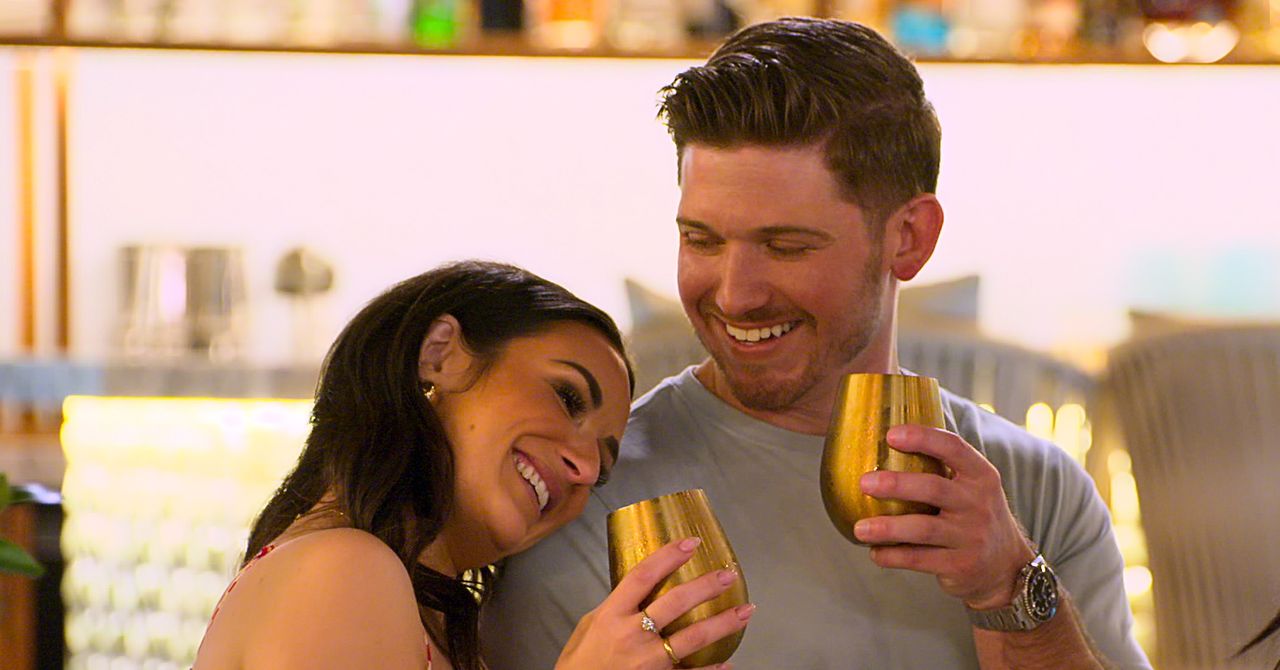 Love Is Blind and the Manosphere: A Mirror to Modern Dating Struggles