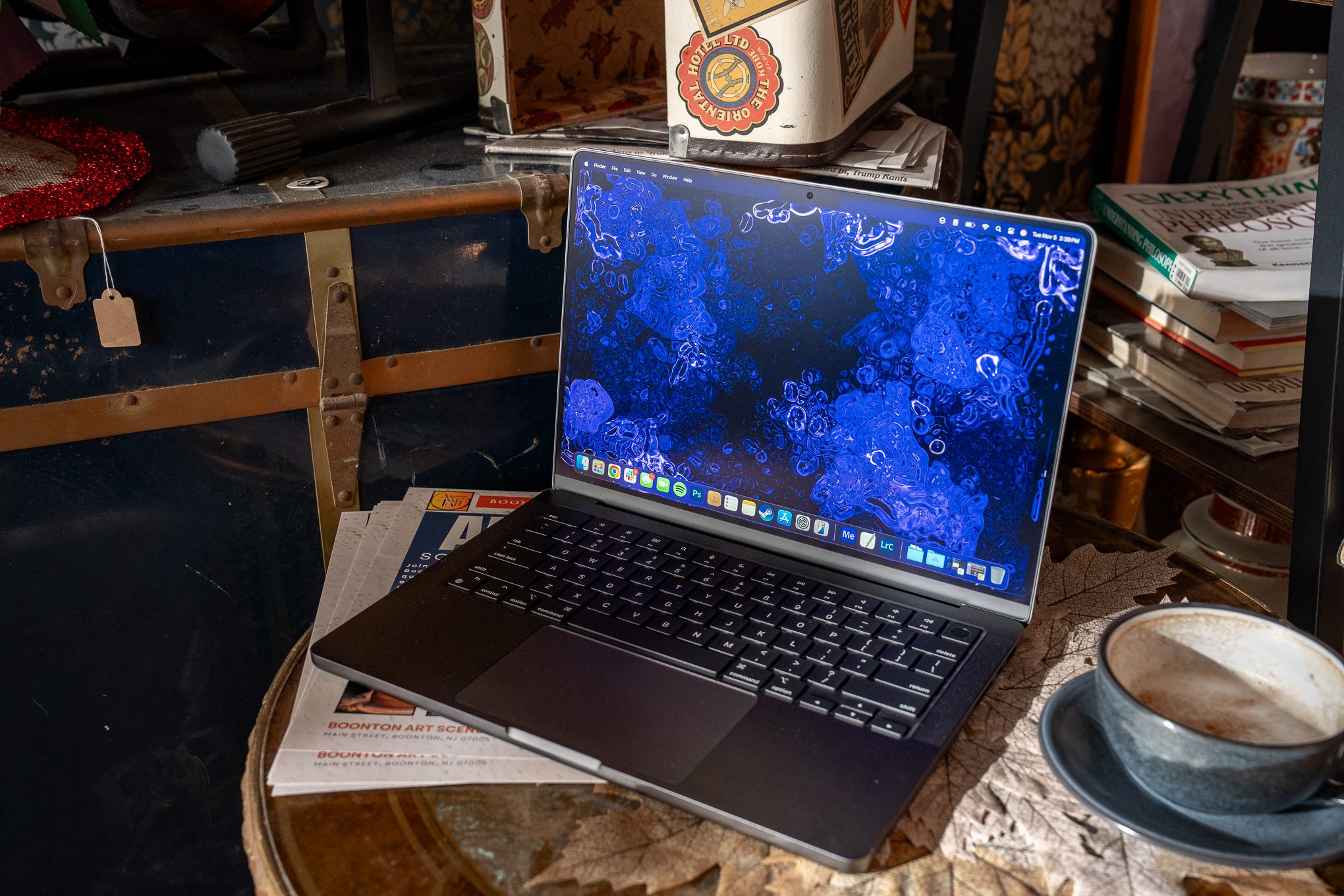 Apple's Touchscreen MacBooks: A New Era with Dynamic Island