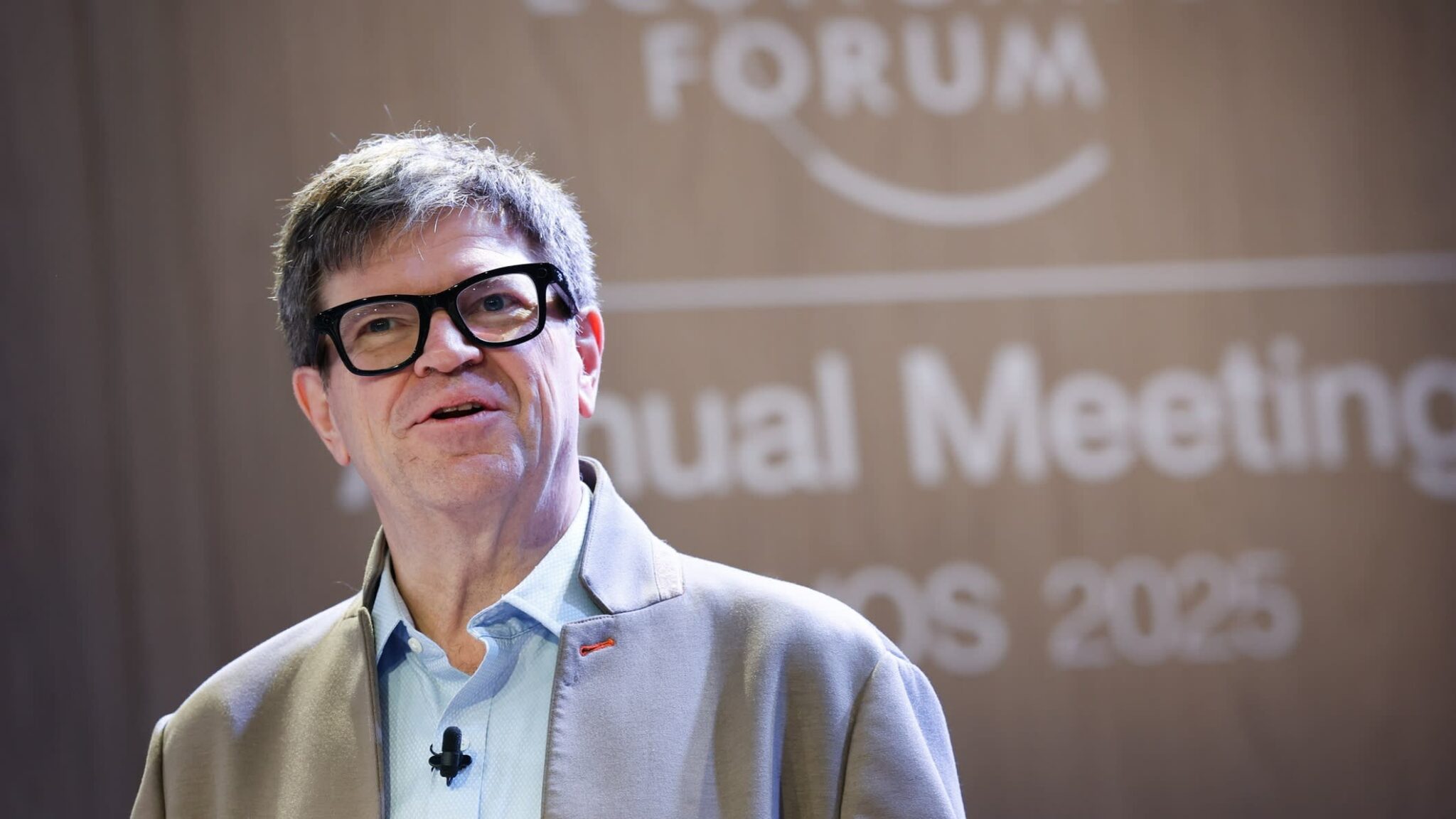 Yann LeCun's AI Start-up Raises $1bn