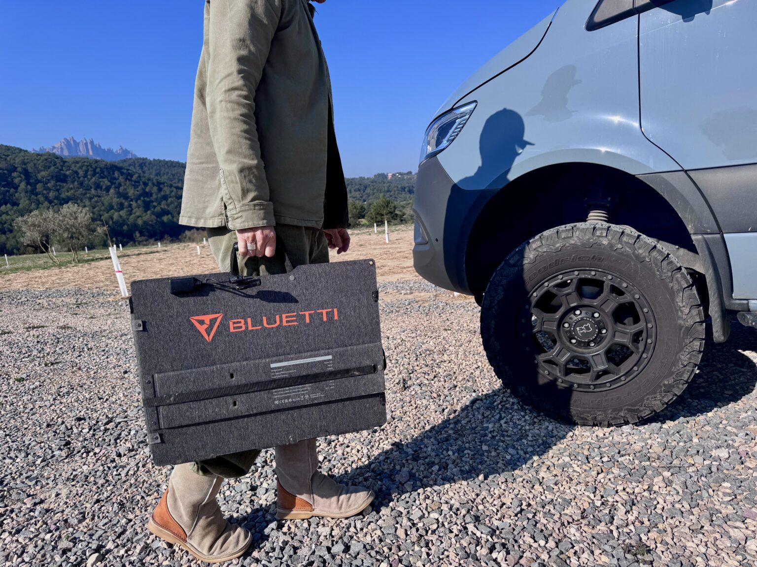 Bluetti's Sora 500 Solar Panel: A Game-Changer for Vanlifers