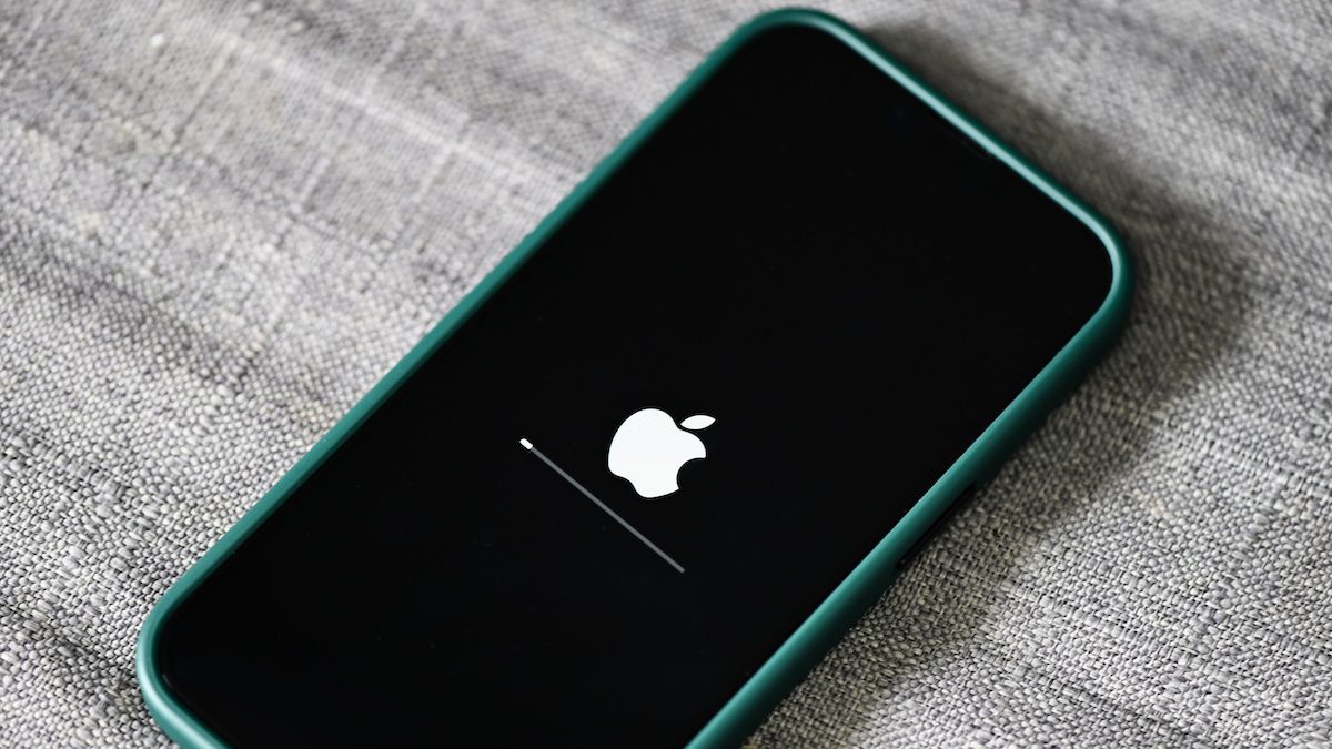 Apple Patches Legacy iOS Versions to Address Coruna Exploits
