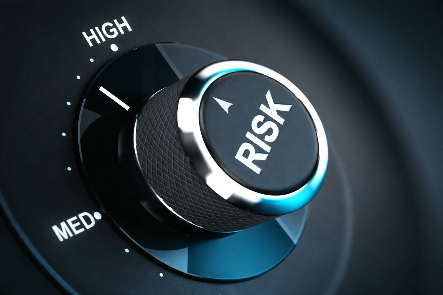 Credit Scoring Data Analysis: Key Insights from Kaggle Dataset