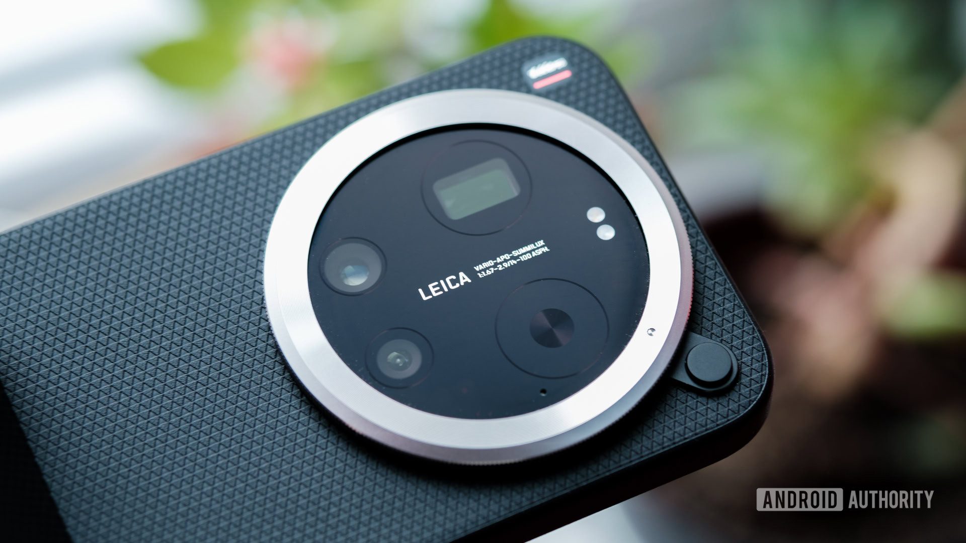 Fewer Cameras Can Be Better: The Xiaomi 17 Ultra Proves It