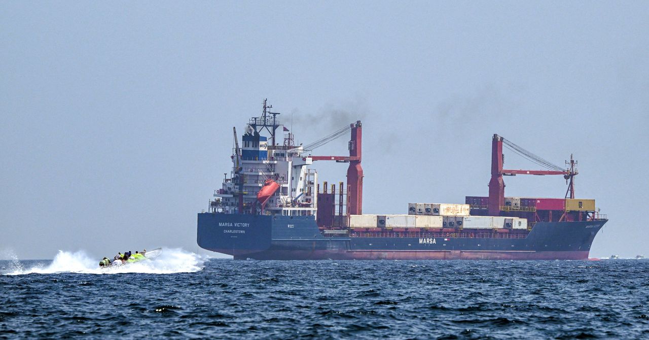 GPS Attacks Surge in Middle East: Navigational Risks Rise