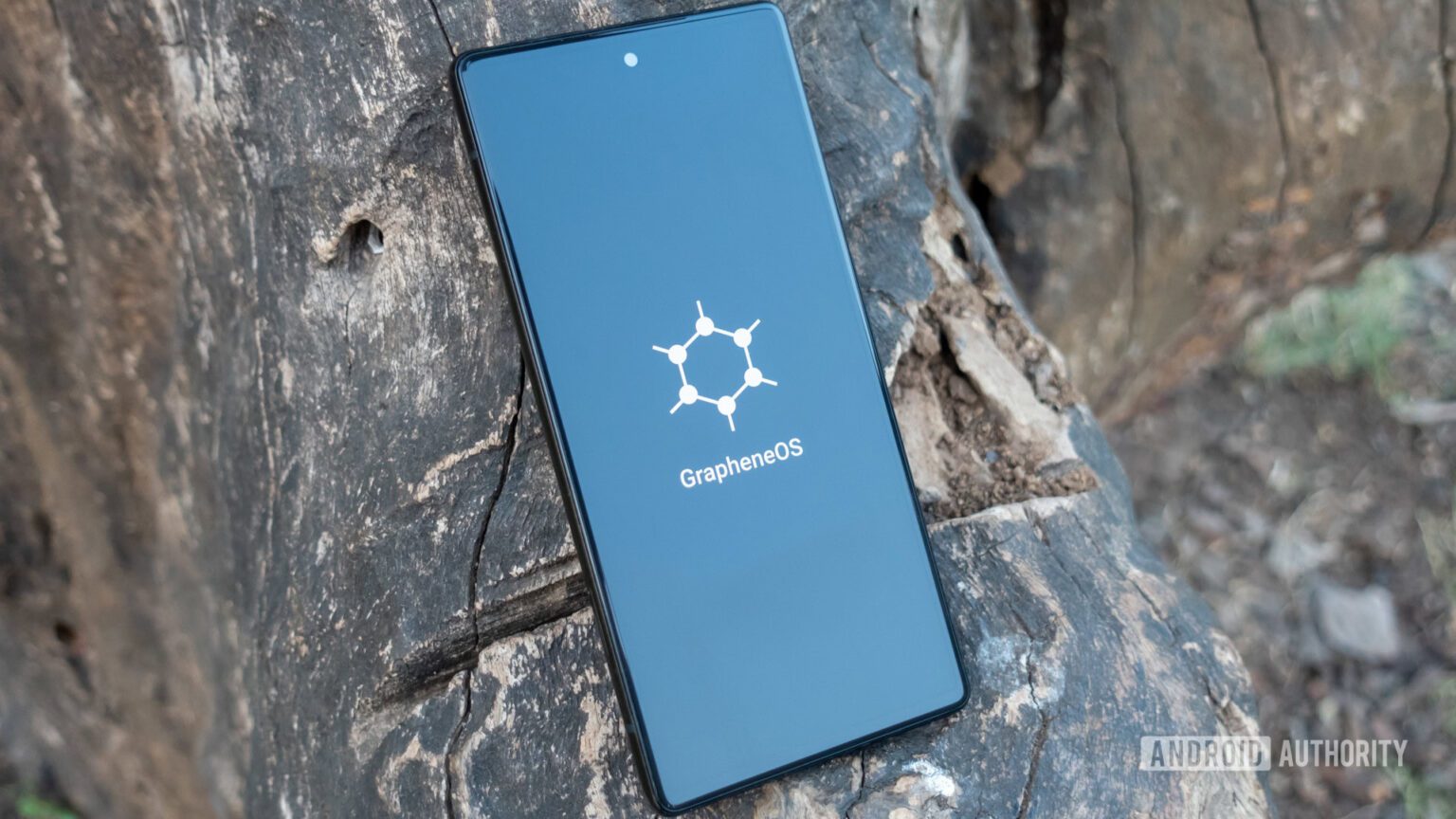 GrapheneOS Pixel Exclusivity Ends: Motorola Partnership Announced