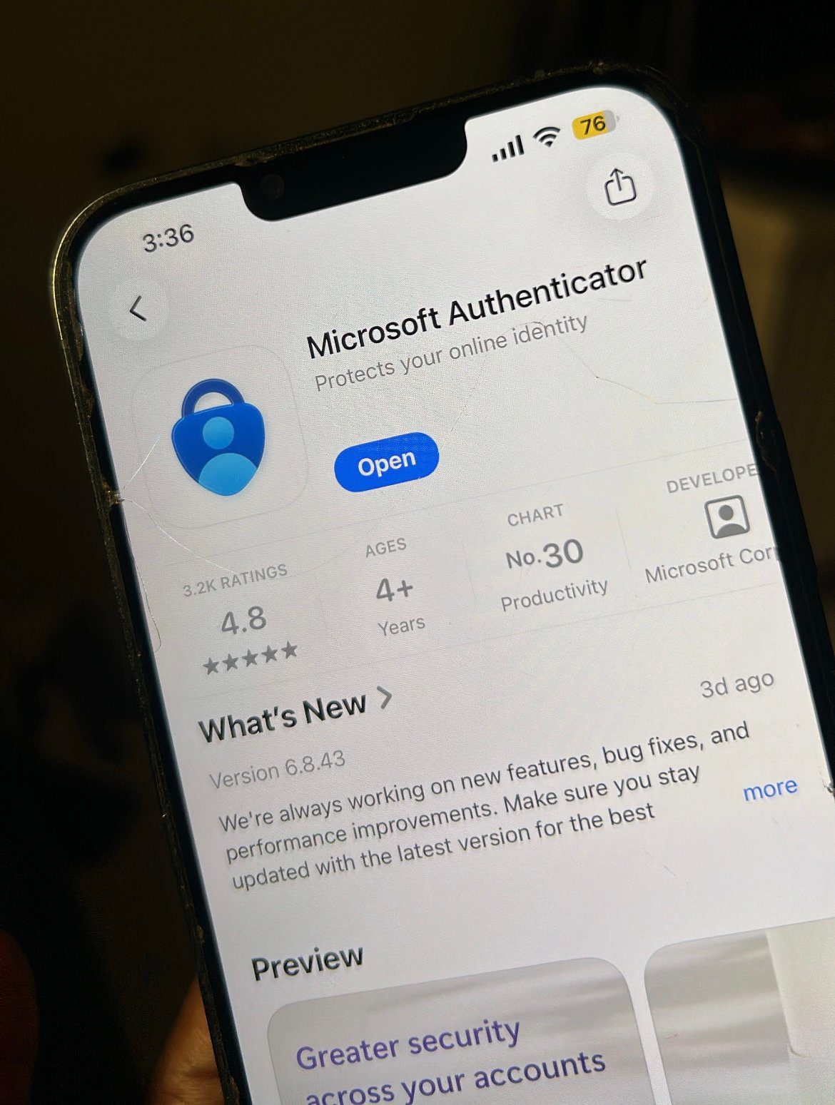 Microsoft Authenticator Vulnerability Exposes Login Codes to Malware
