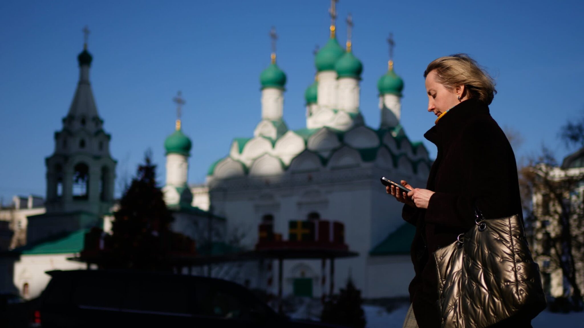 Moscow Mobile Internet Blackouts: Kremlin Tightens Control