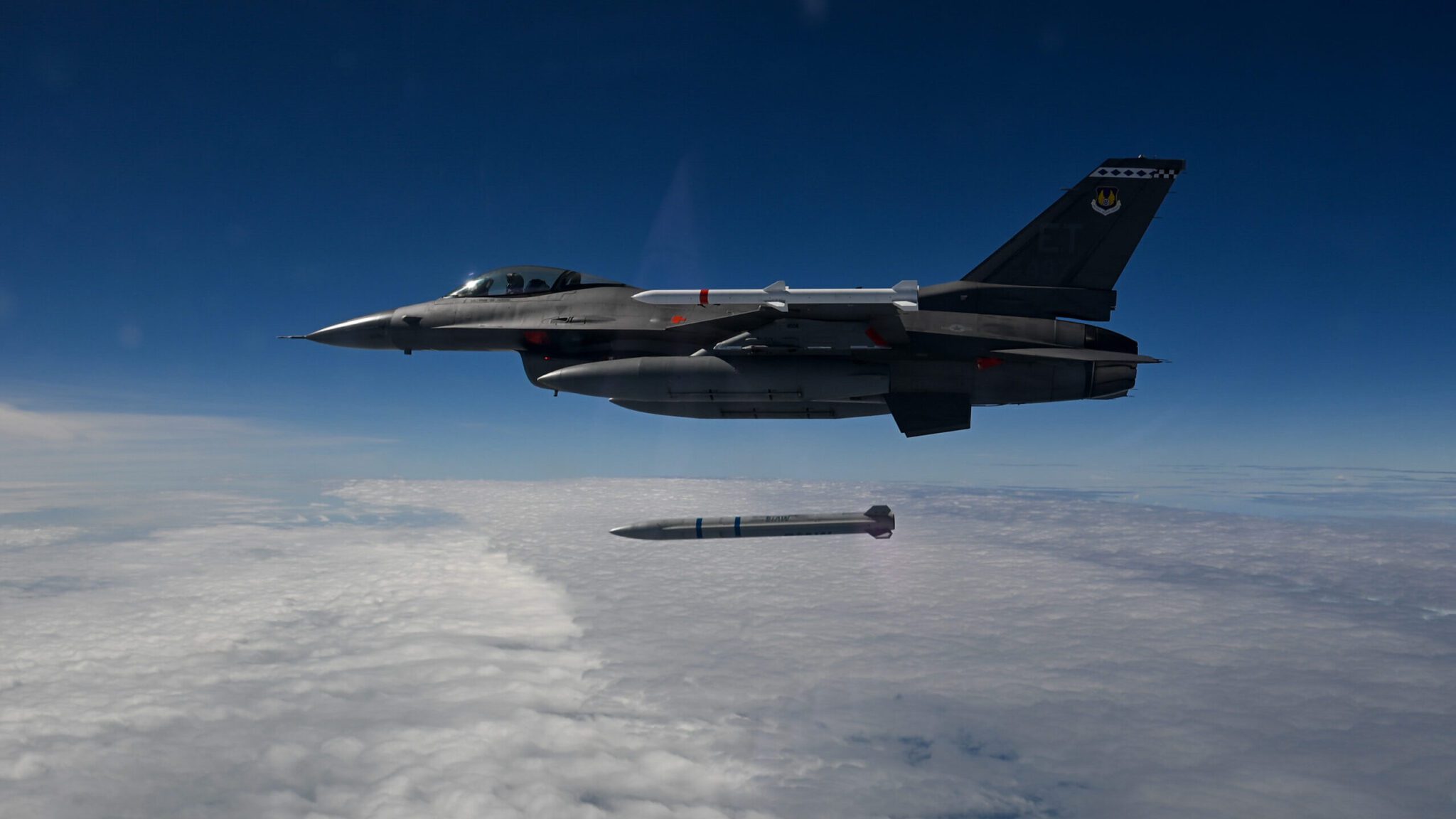 US Air Force Seeks Radar-Killing Missile Vendors