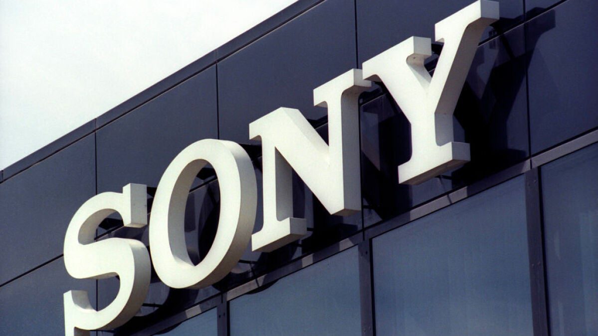 Sony Halts SD Card Sales Amid Global Memory Shortage