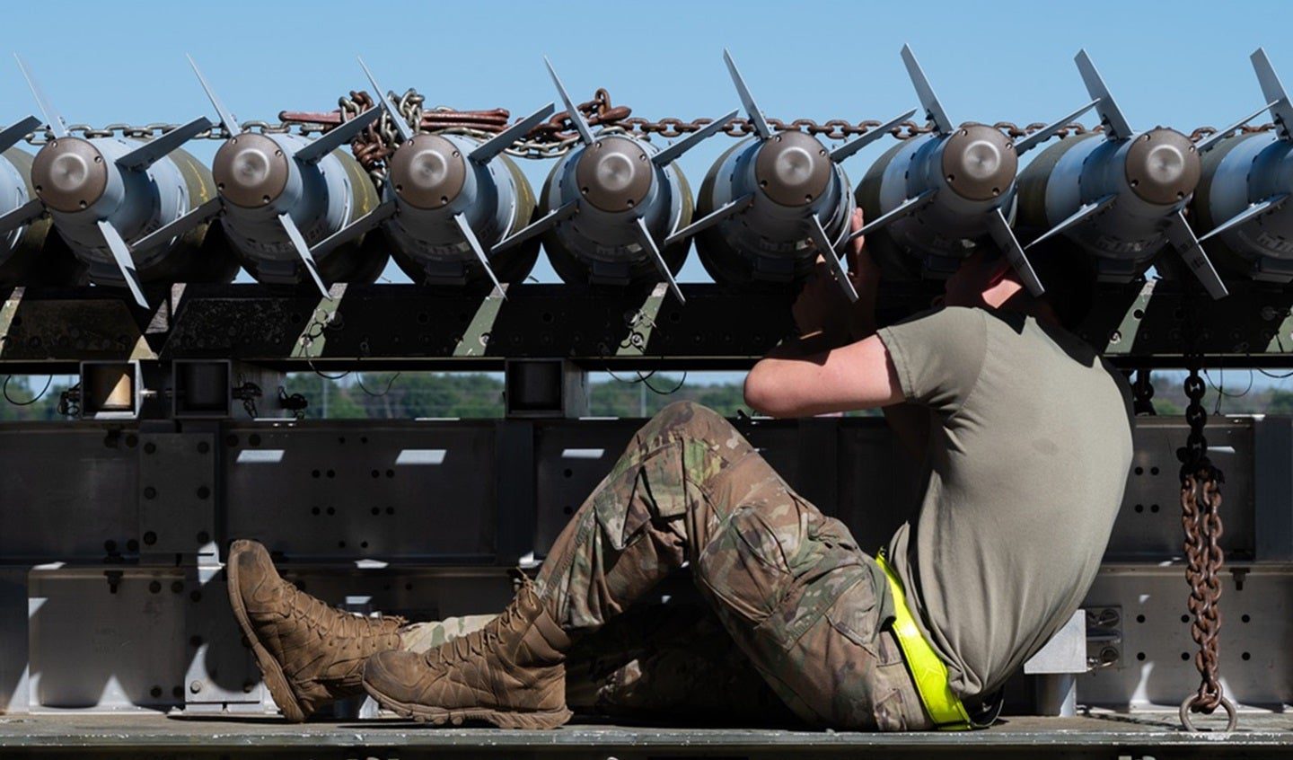 US Shifts to Stand-in Munitions in Iran Campaign