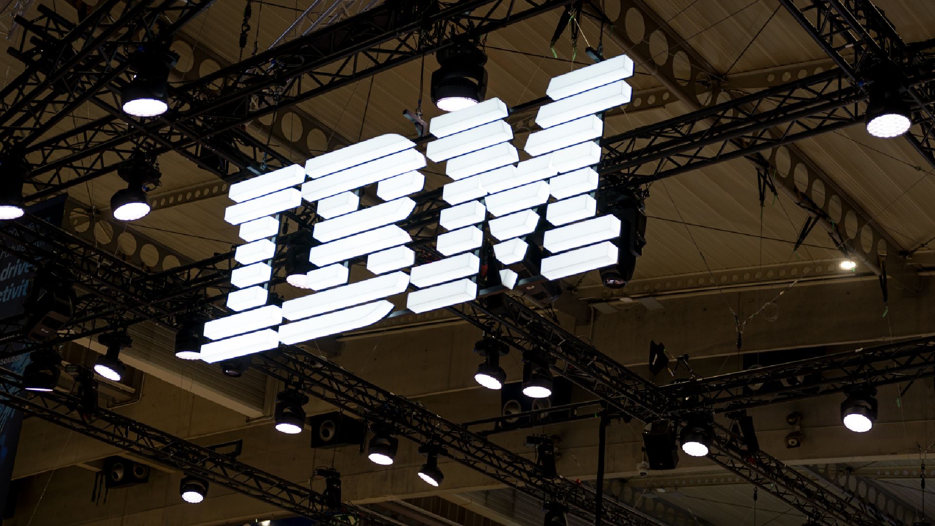 IBM and Lam's Sub-1nm Chipmaking Breakthrough with High-NA EUV