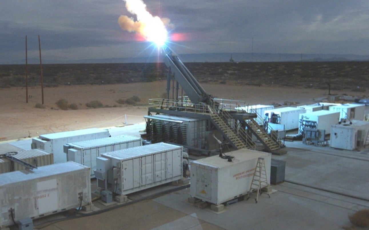 US Navy Revives Electromagnetic Railgun Trials