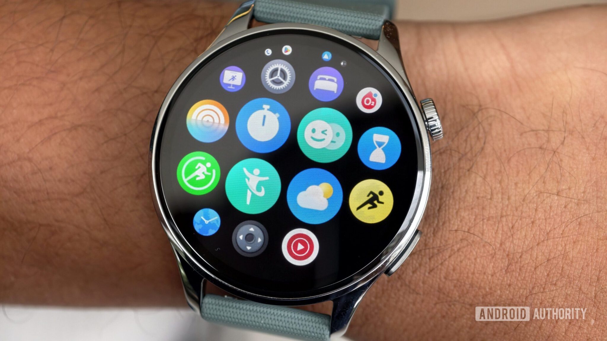 Xiaomi Watch 5: Revolutionizing Smartwatches with Gesture Controls