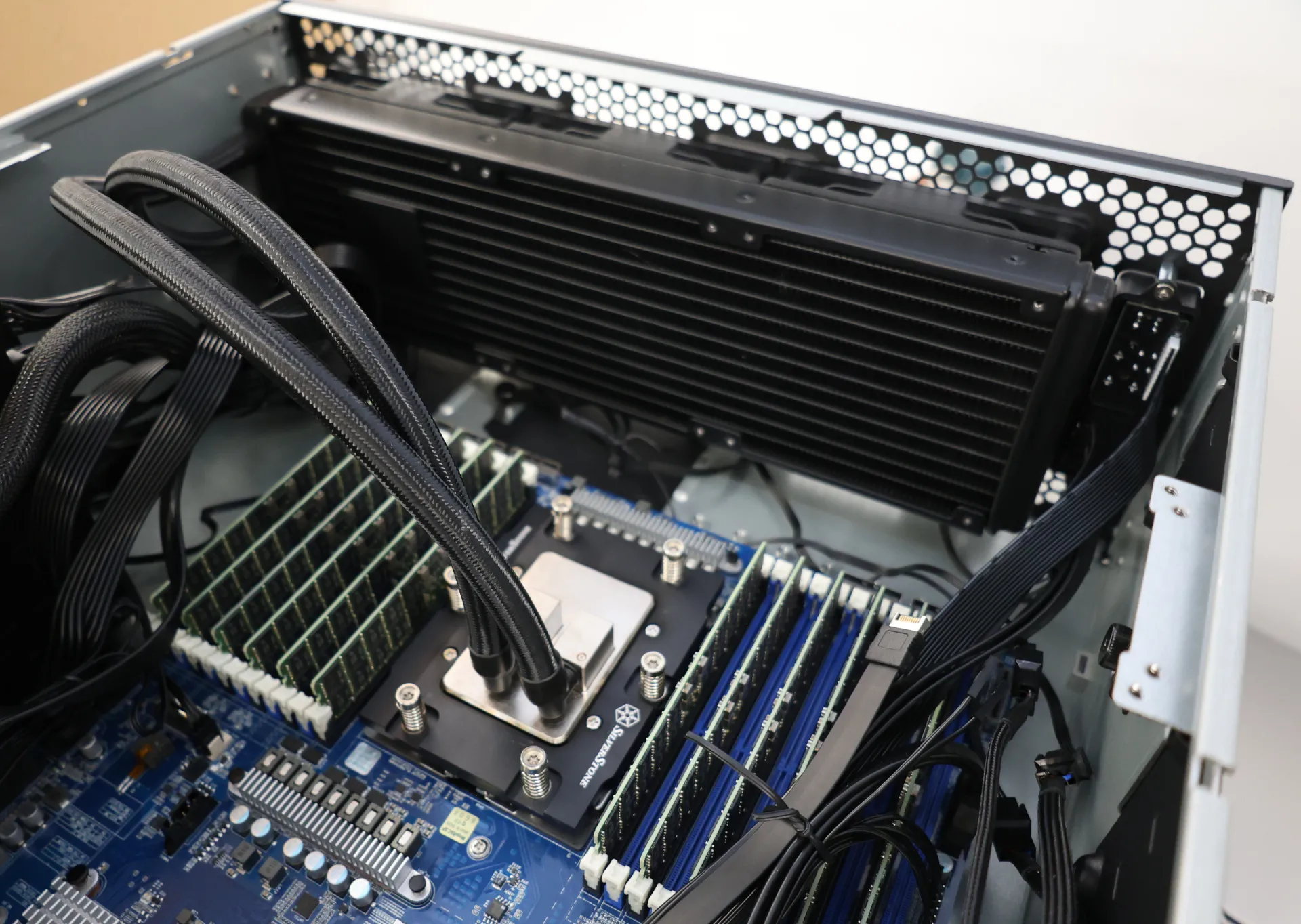 SilverStone RM4A 4U Rackmount Server Chassis Review