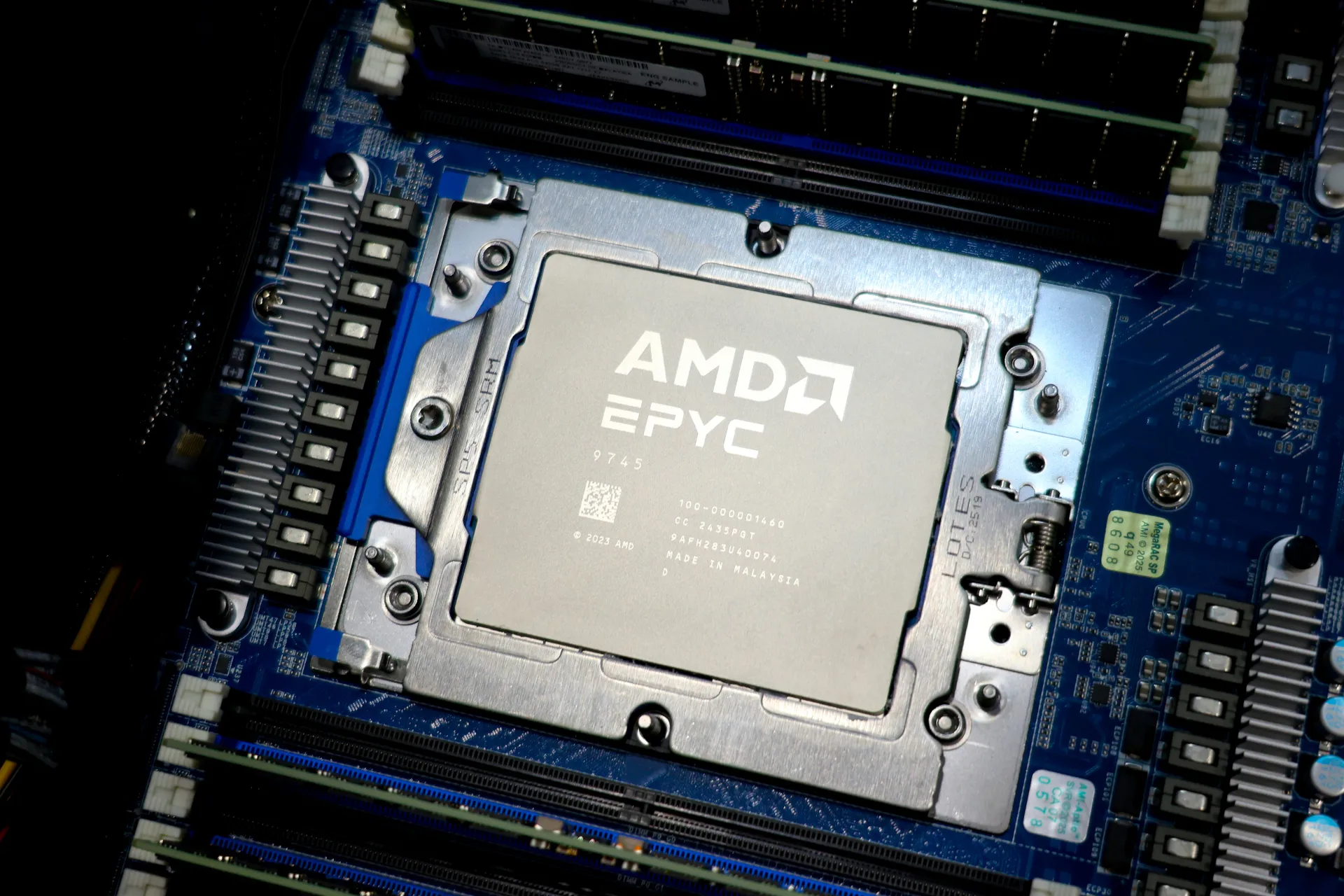 AMD EPYC 9745 vs 9755: Zen 5C vs Zen 5 Core Comparison