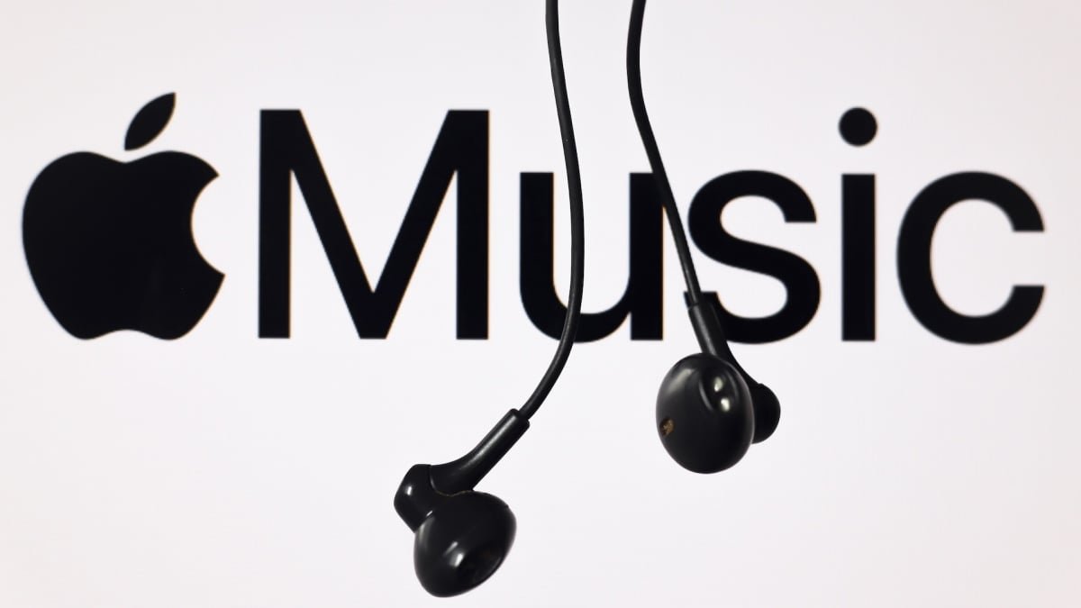 Apple Music Adds AI Music Tags for Transparency