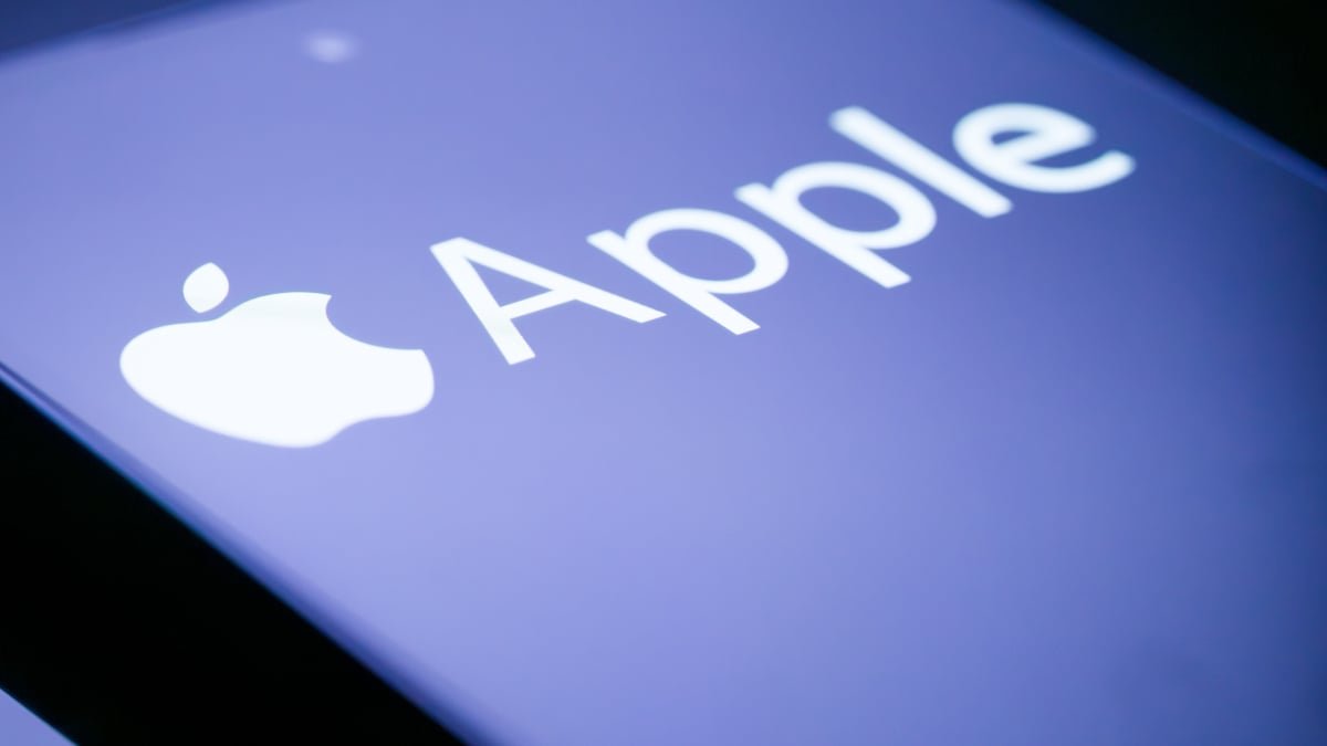 Apple's Ultra Line: High-End iPhone, MacBook, and AirPods