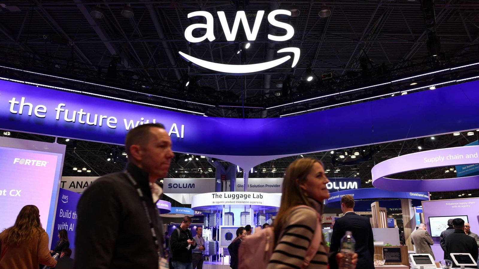 AWS Faces Power and Connectivity Issues