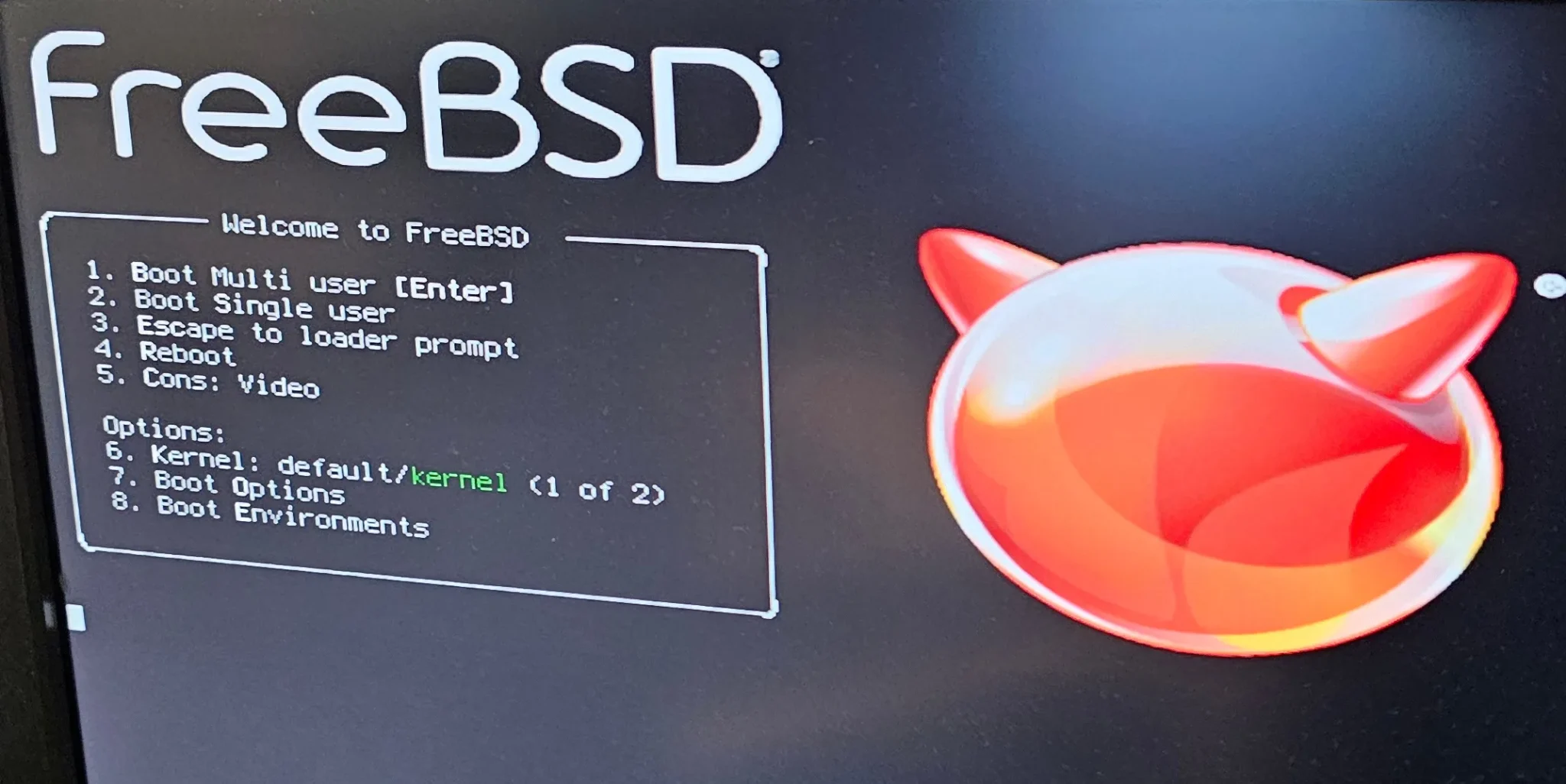 FreeBSD 14.4-RC1 Adds Emacs, Vim & More to DVD Images