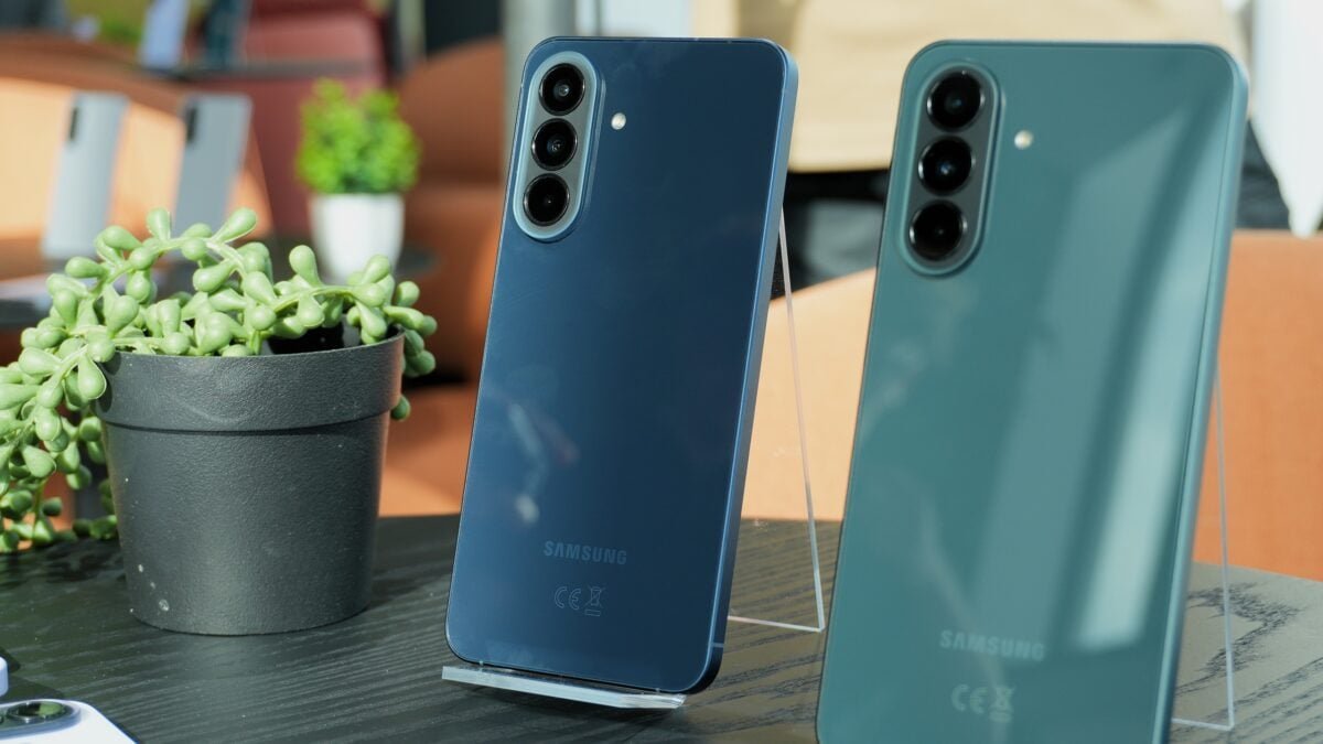Galaxy A57 vs A55: Which Mid-Range Winner Fits You Best?