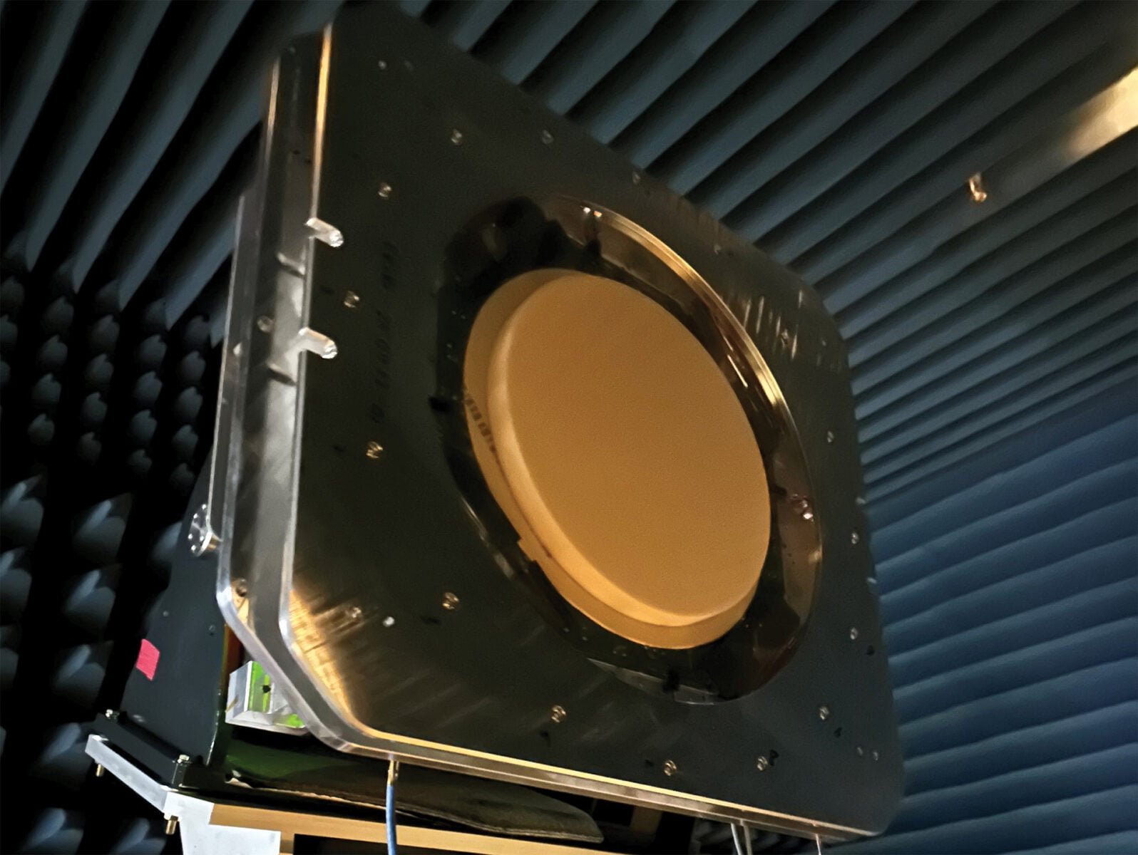 Kymeta Unveils KuKa 8 Series SATCOM Antenna for Defense