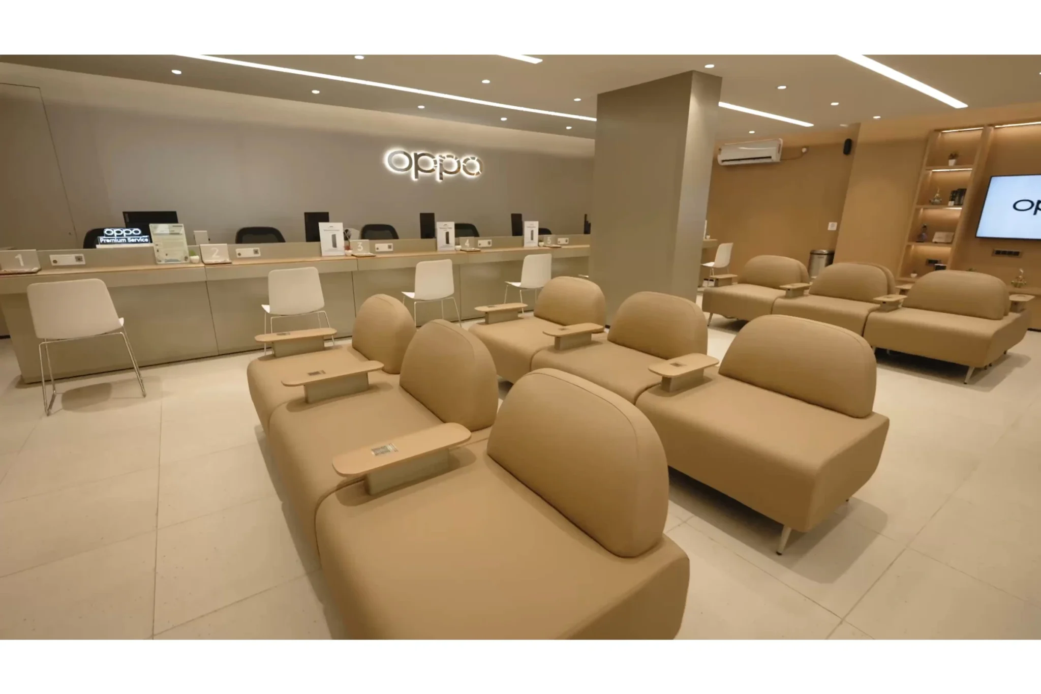 OPPO Expands Service Center 3.0 Pro to 150+ Indian Cities