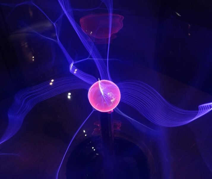 Quantum Computing Explained: How It Works & Real-World Uses