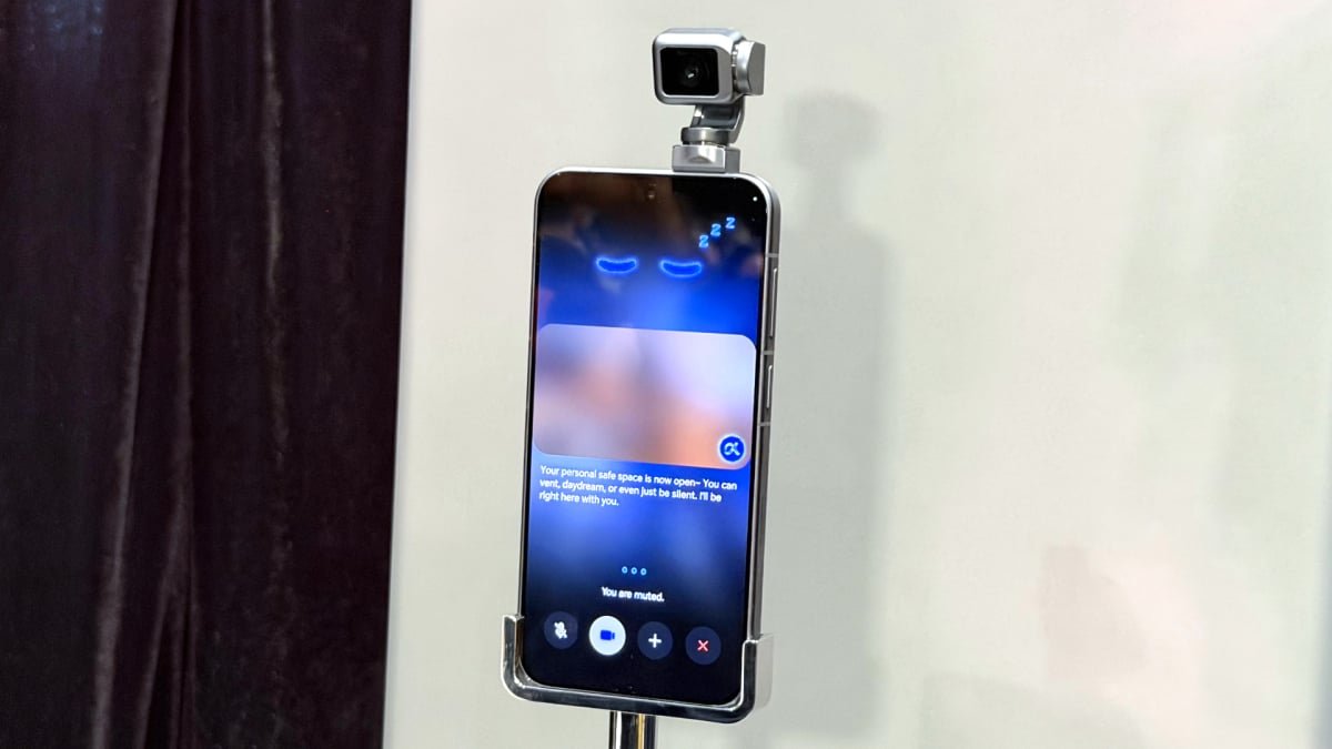 Honor's Robot Phone: A New Species of Smartphone